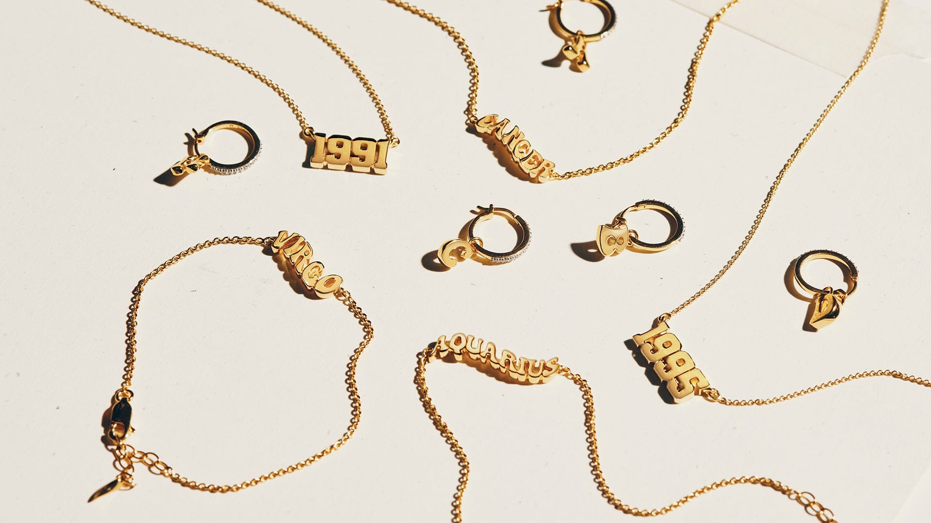 Six '90s Jewellery Styles You Need To Know