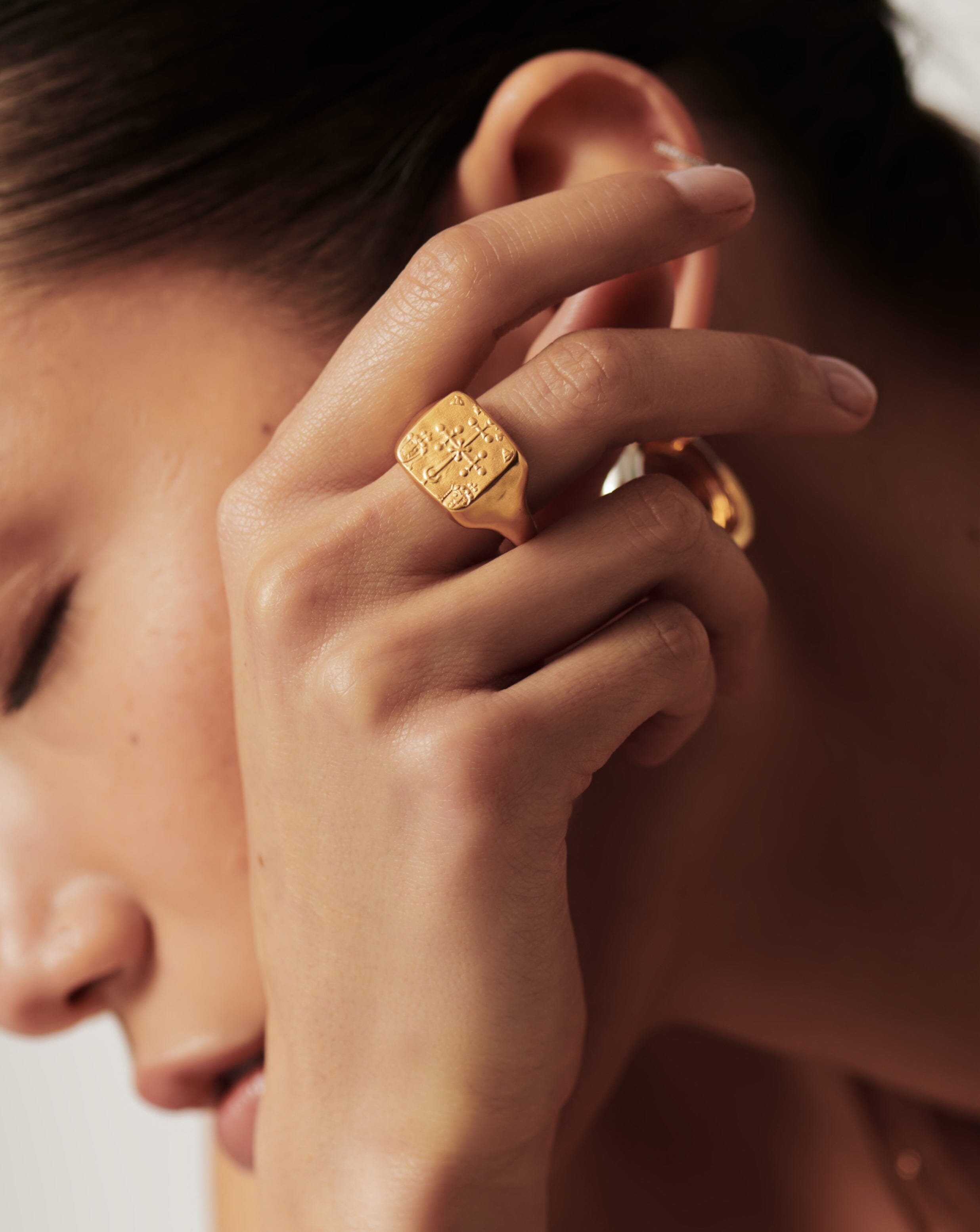 The Guide: Signet Rings