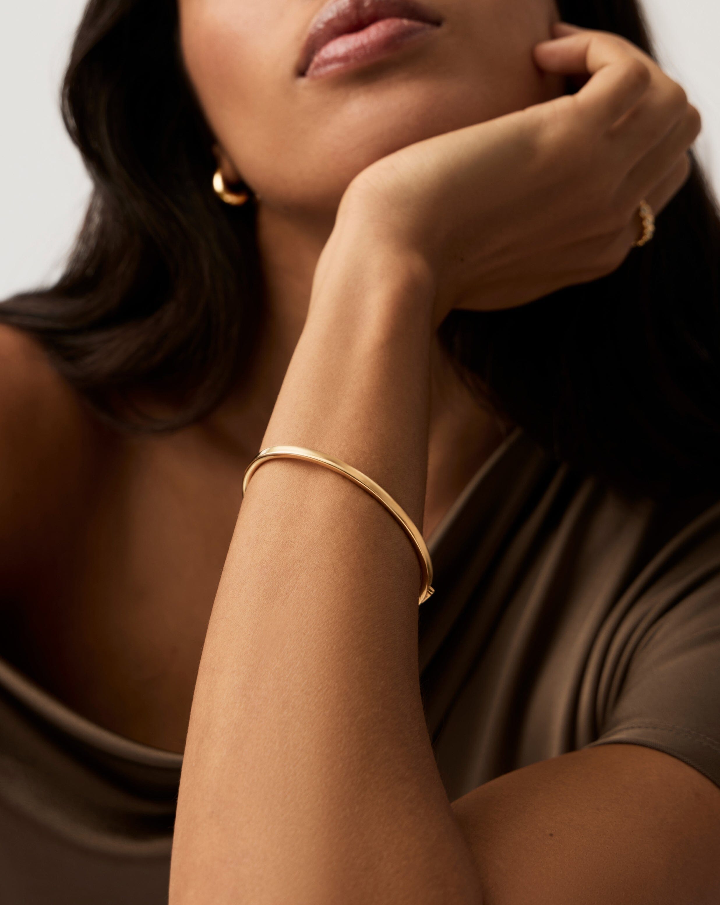 Classic Hinged Bangle | 18ct Gold Vermeil Bracelets Missoma 