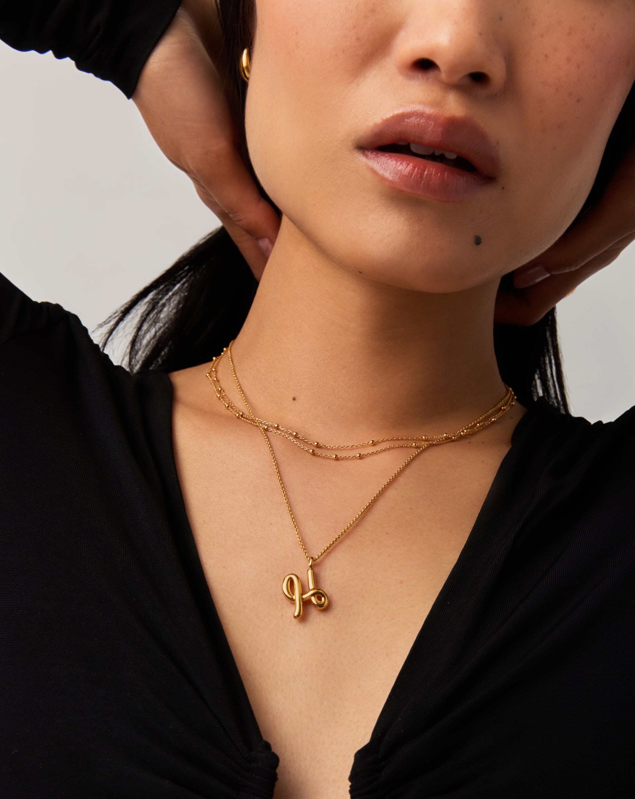 Curly Molten Initial Pendant Necklace - Initial H | 18ct Gold Plated Vermeil Necklaces Missoma 