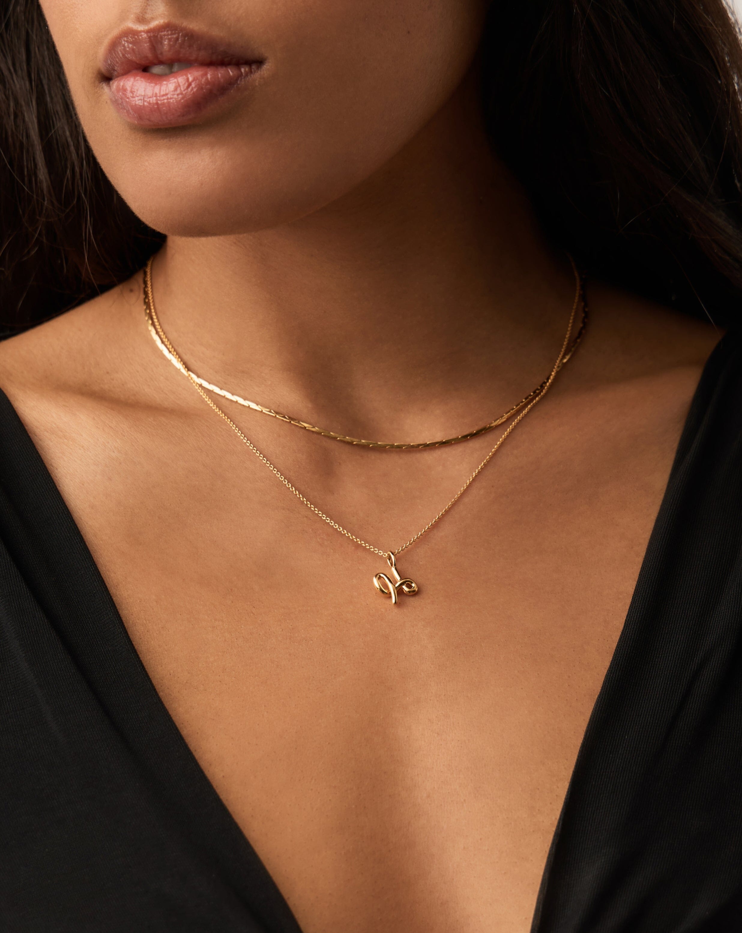 Curly Molten Mini Initial Necklace - H | 18ct Gold Vermeil Necklaces Missoma 