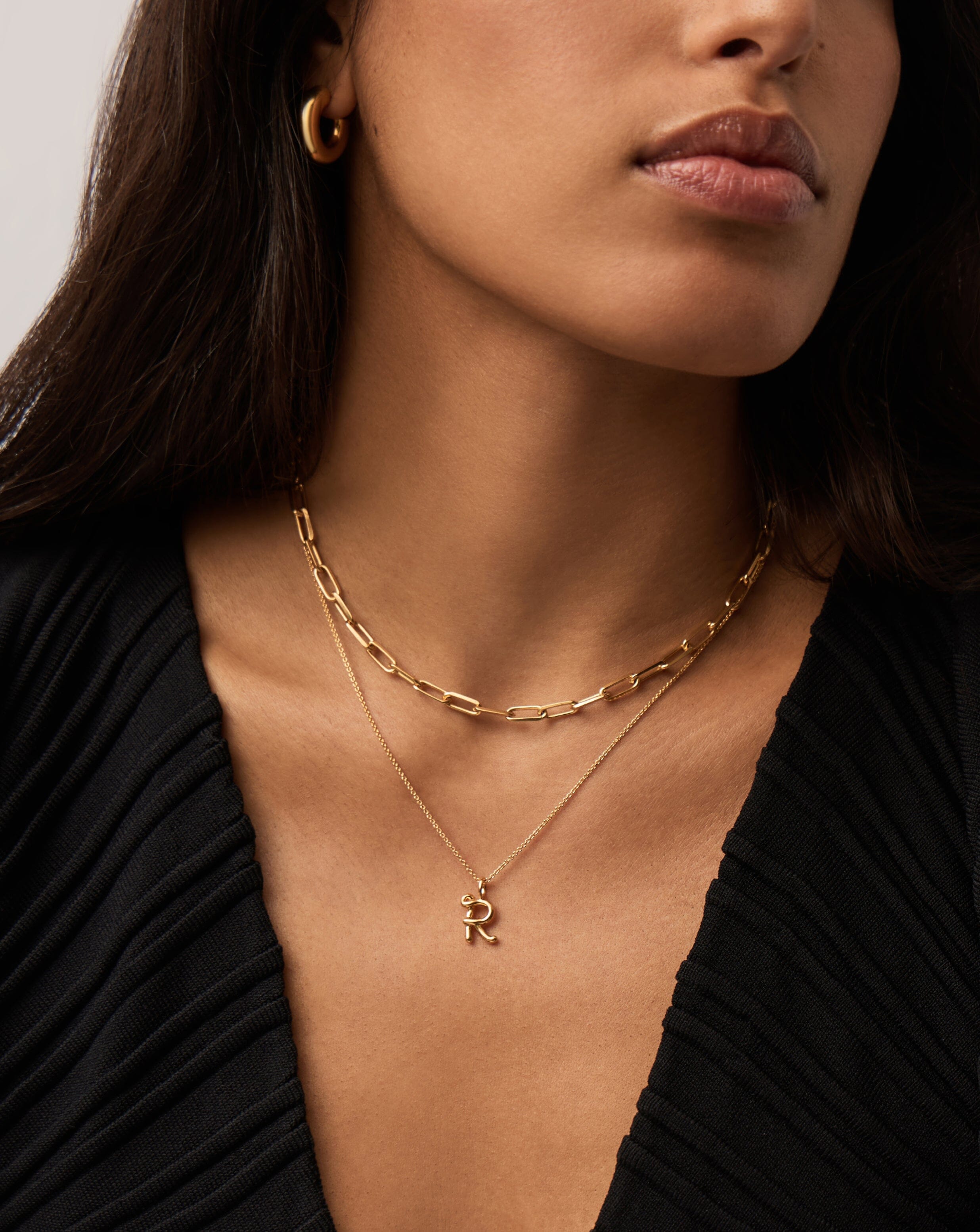 Curly Molten Mini Initial Necklace - R | 18ct Gold Vermeil Necklaces Missoma 