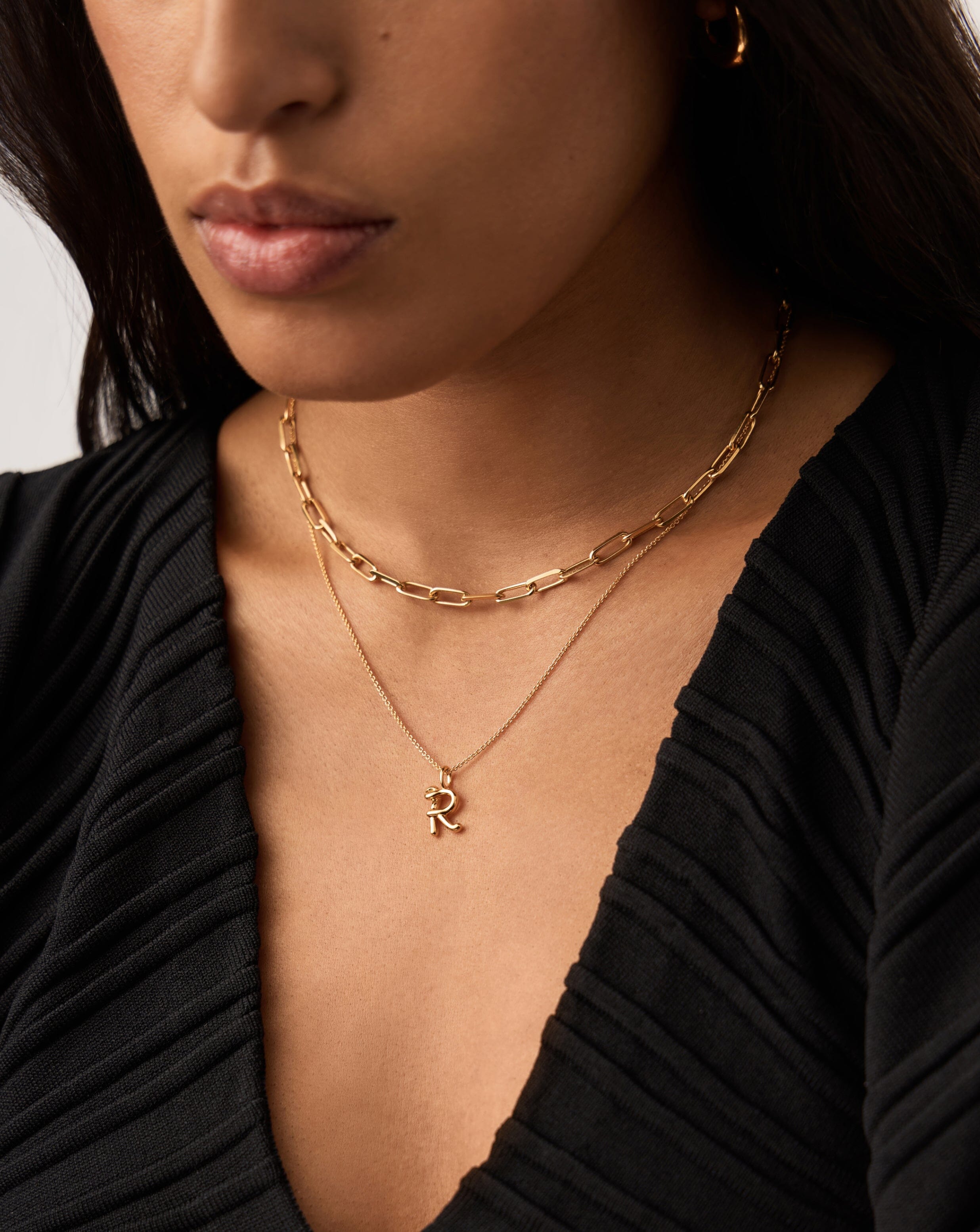 Curly Molten Mini Initial Necklace - R | 18ct Gold Vermeil Necklaces Missoma 