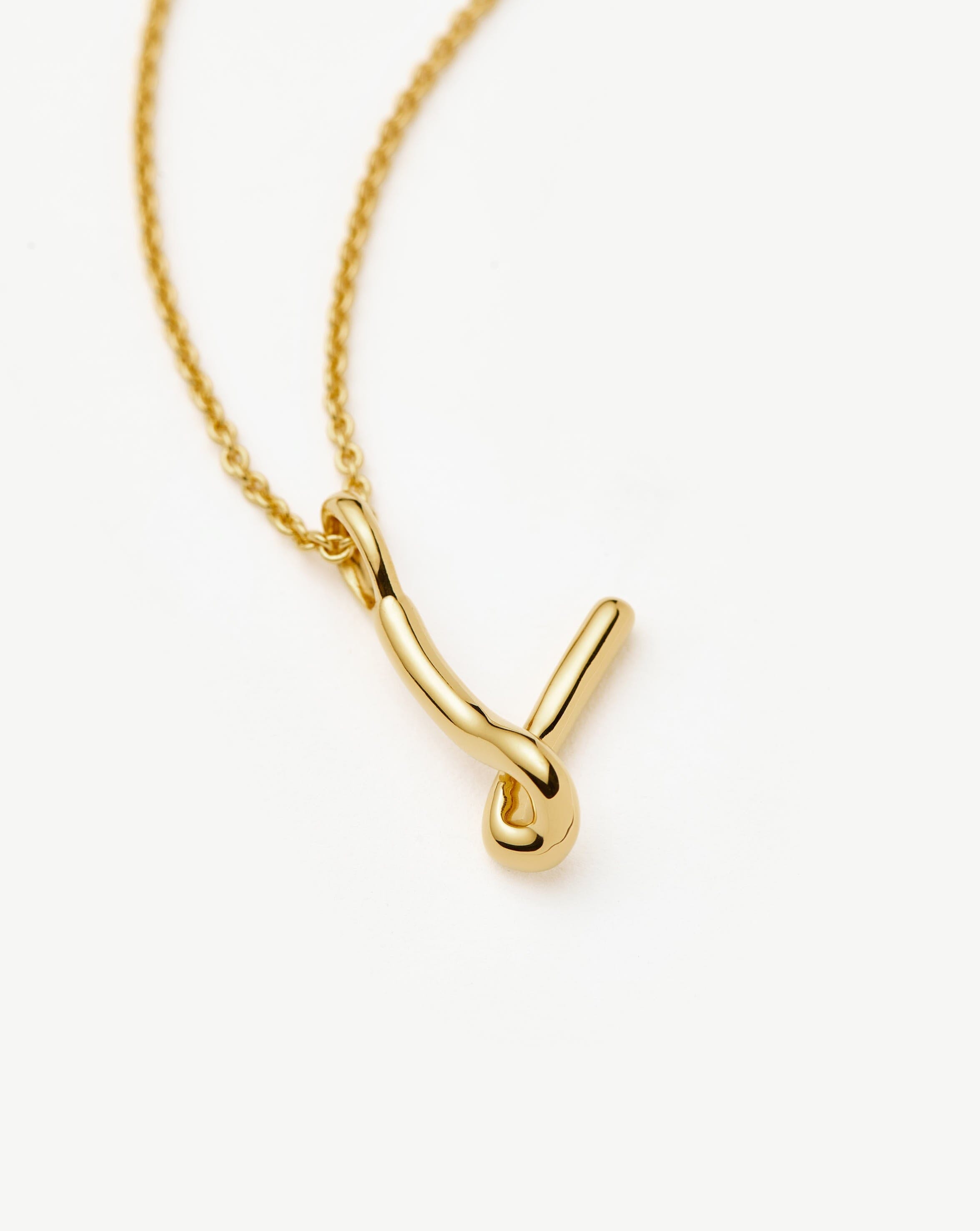 Curly Molten Mini Initial Necklace - V | 18ct Gold Vermeil Necklaces Missoma 