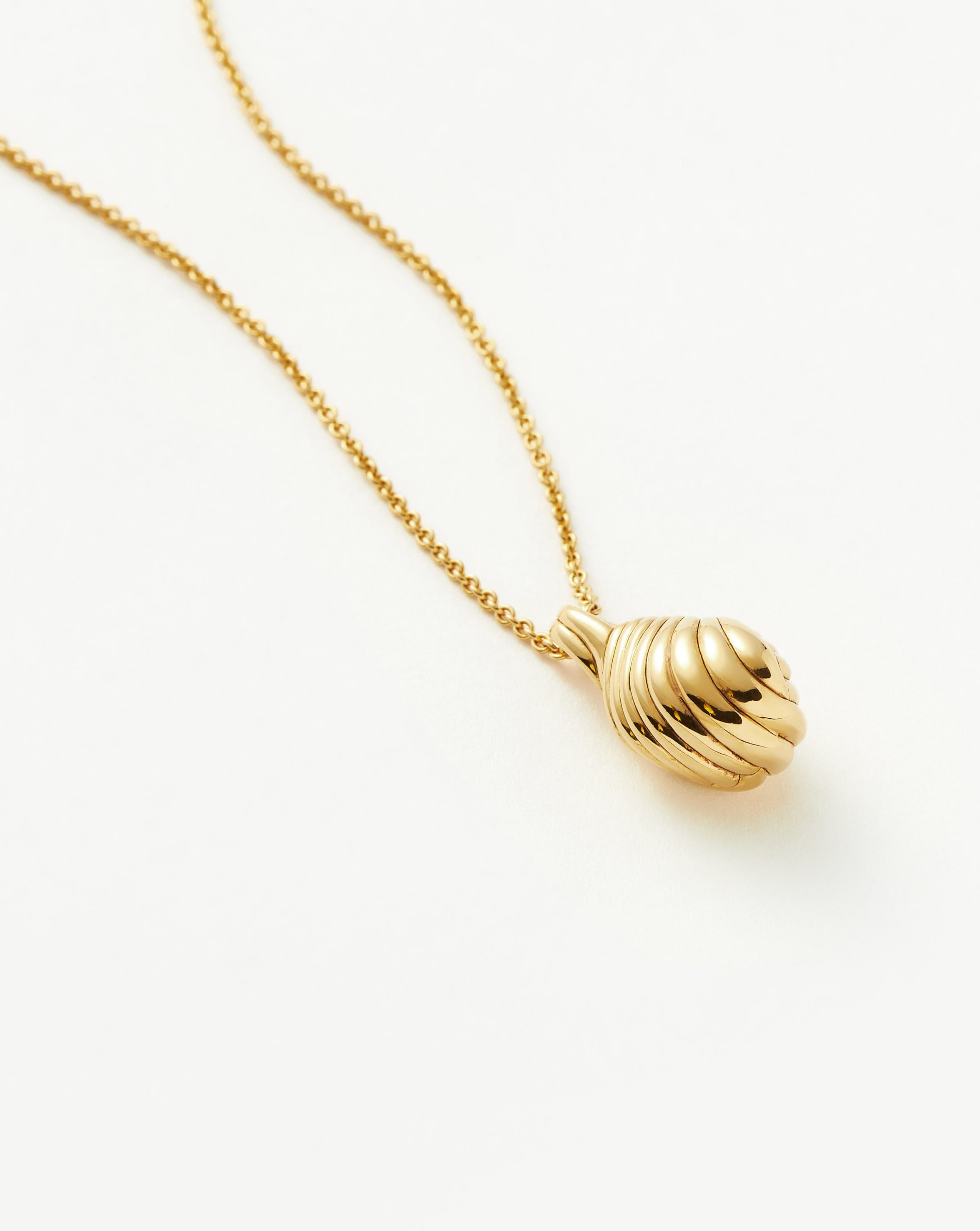 Wavy Ridge Droplet Pendant Necklace Necklaces Missoma 