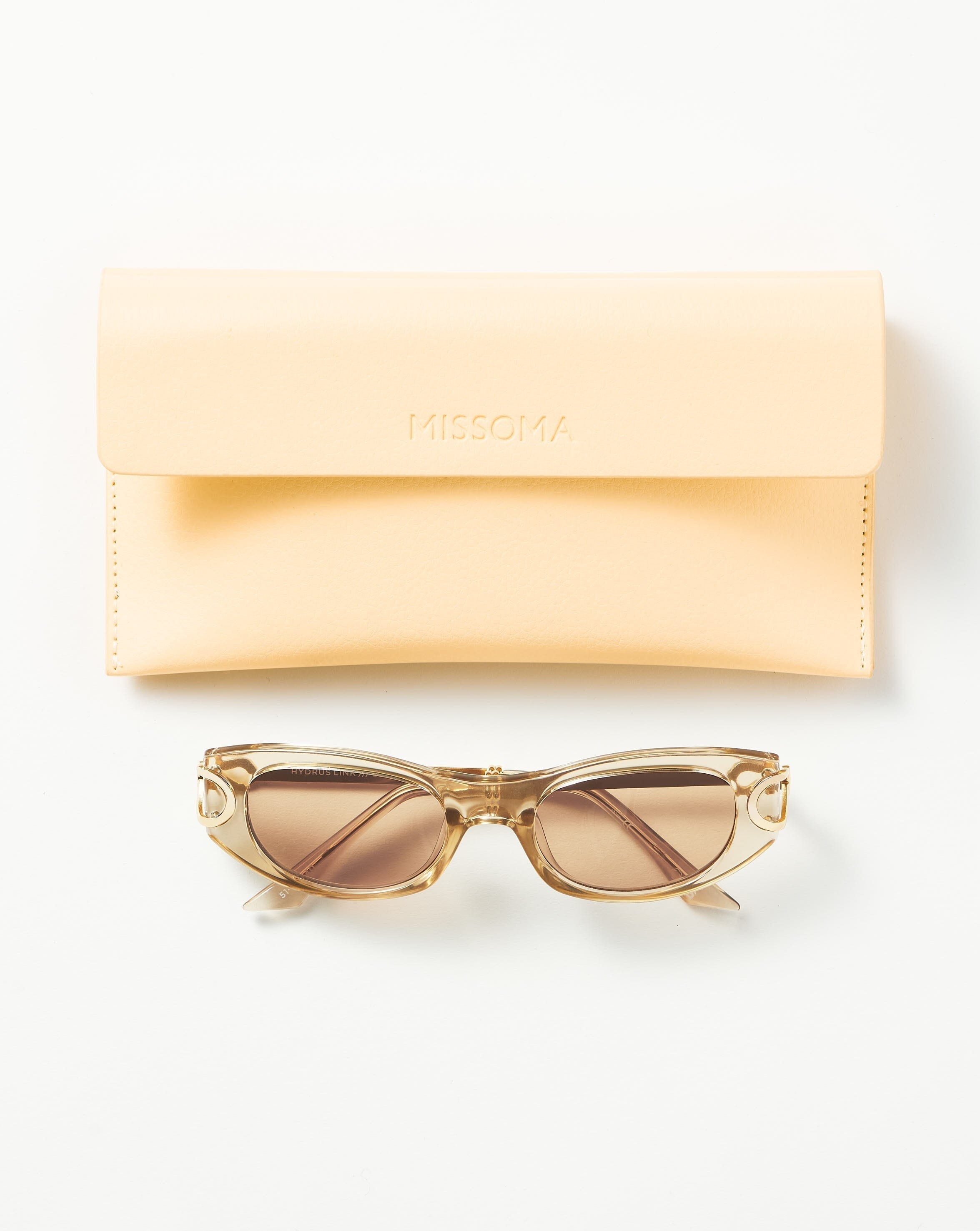Le Specs Hydrus Link Oval Sunglasses | Fawn Accessories Missoma 