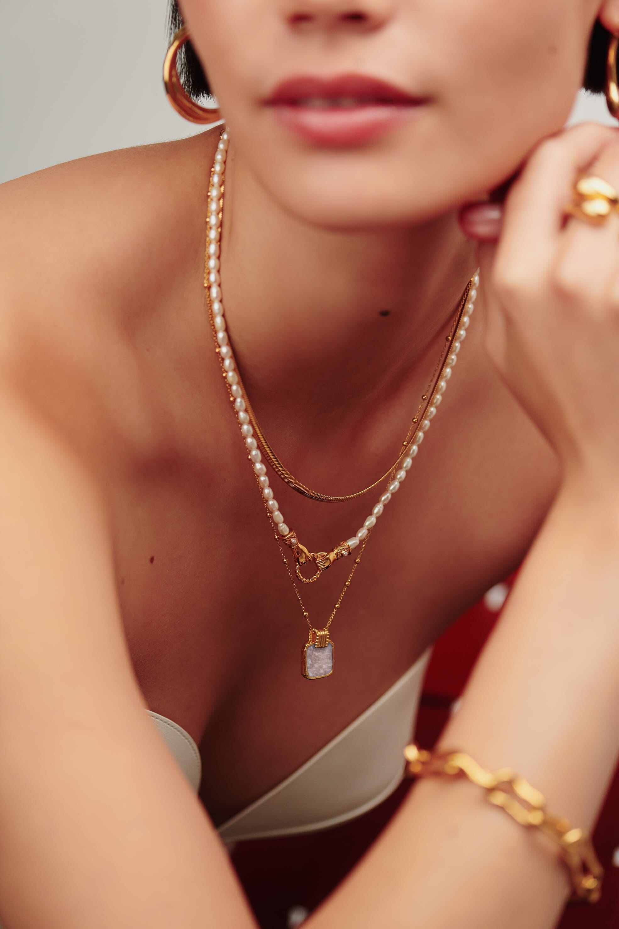 Lena Charm Necklace | 18ct Gold Plated Vermeil/Rainbow Moonstone Necklaces Missoma 