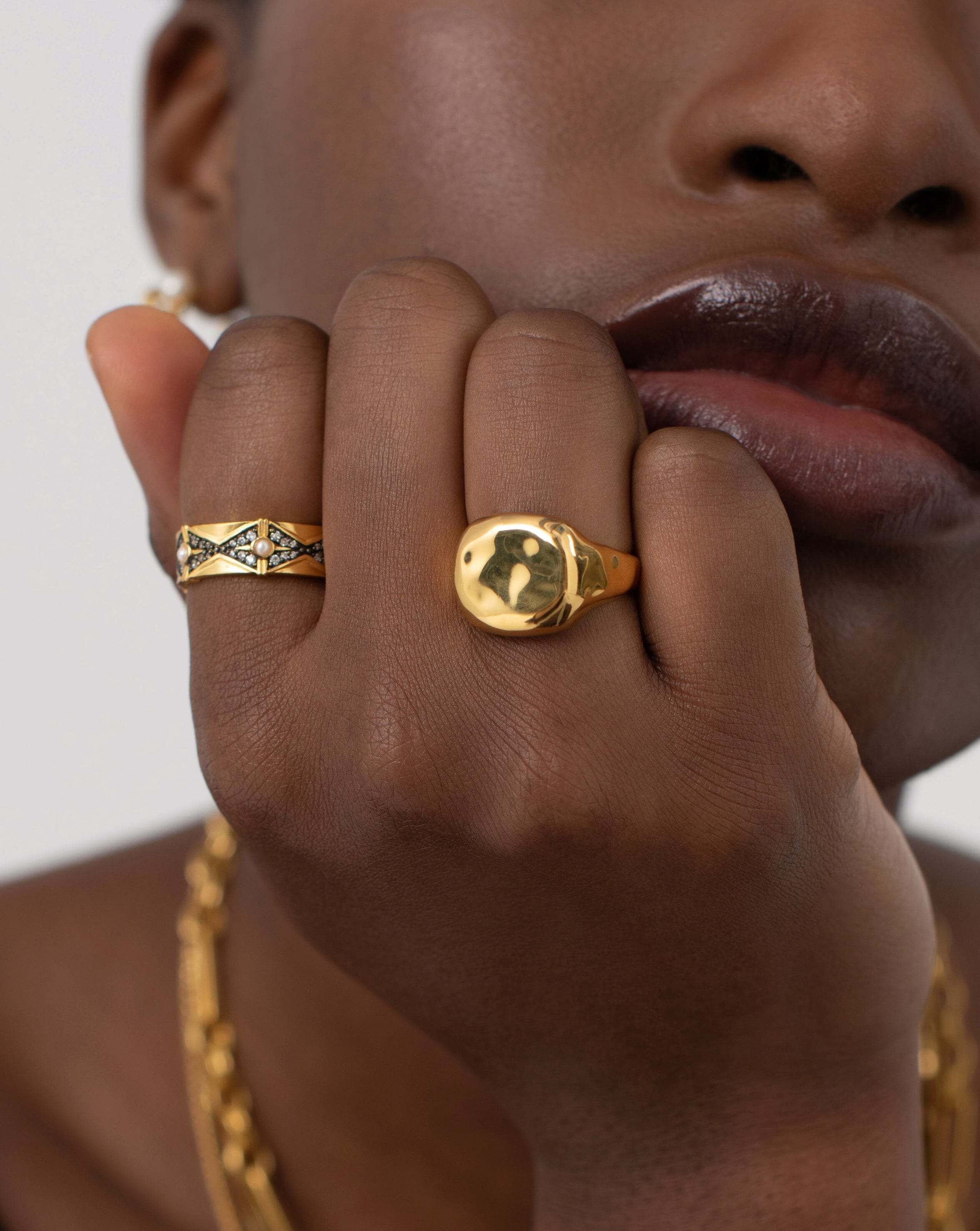 Molten Engravable Signet Ring | 18ct Gold Plated Rings Missoma 